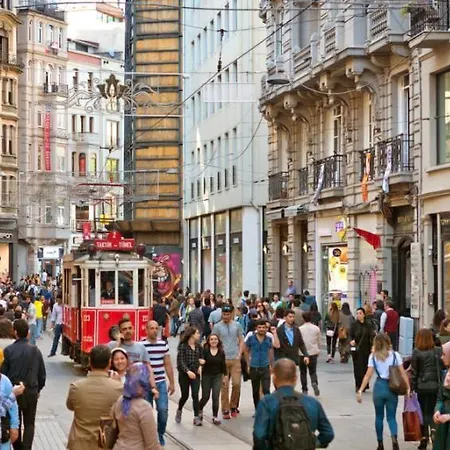 Istiklal Street Taksim House Yamalya Szálloda 5*