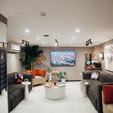 Istiklal Street Taksim House Yamalya