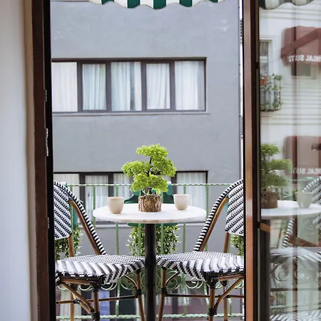 Istiklal Street Taksim House Yamalya
