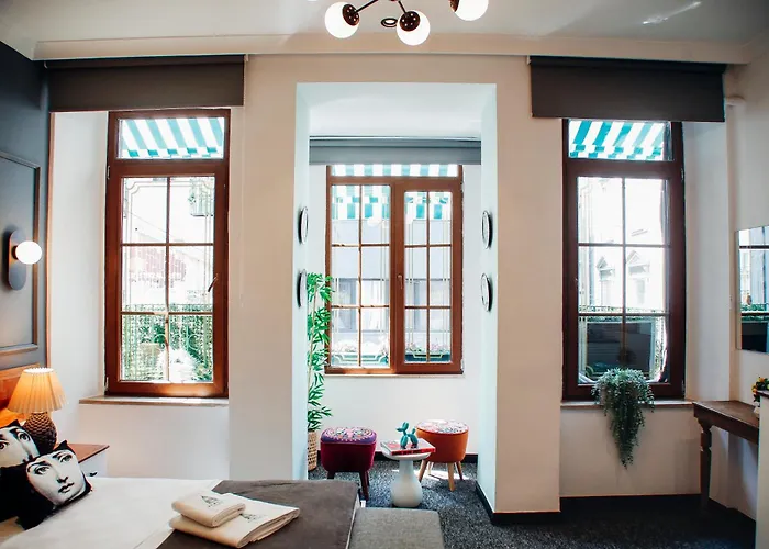 Istiklal Street Taksim House Yamalya