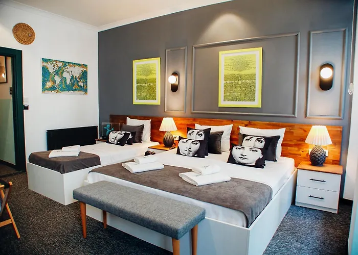 Istiklal Street Taksim House Yamalya