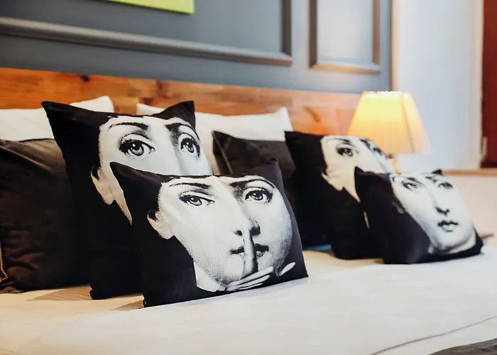 Istiklal Street Taksim House Yamalya 5*