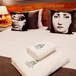 Istiklal Street Taksim House Yamalya Hotel 5*