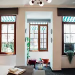 Istiklal Street Taksim House Yamalya