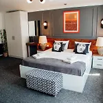 Istiklal Street Taksim House Yamalya 5*